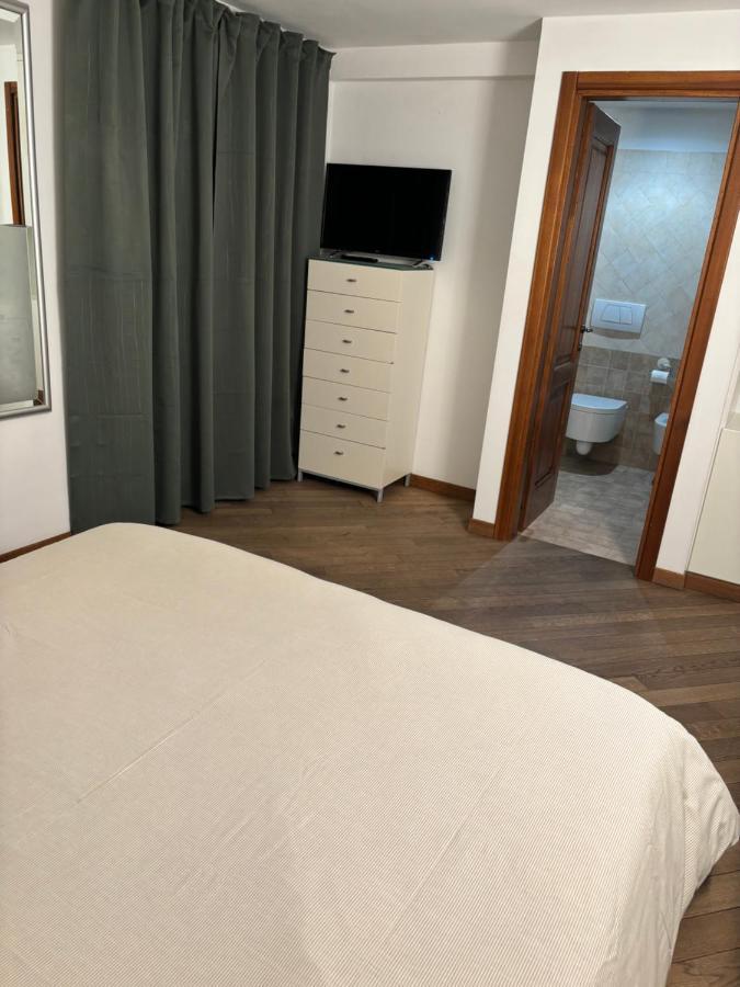 Boutique Rooms Trastevere روما المظهر الخارجي الصورة